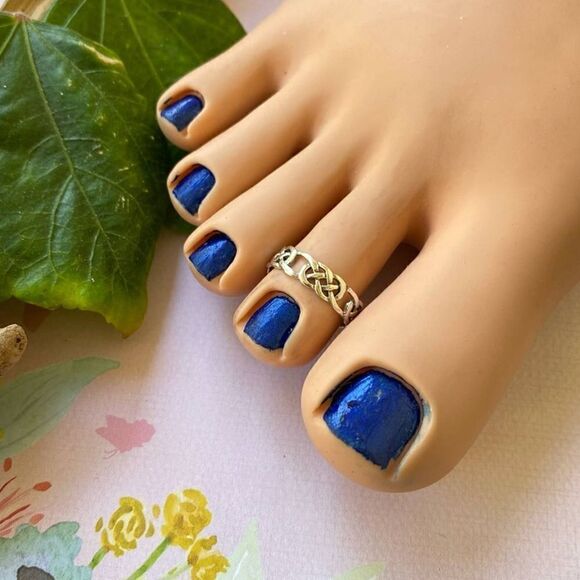 Sterling Silver Celtic Weave Toe Ring - Picture 1 of 3